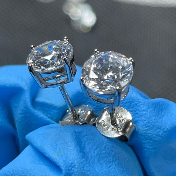 Earrings 6 - Picture 4 of 4